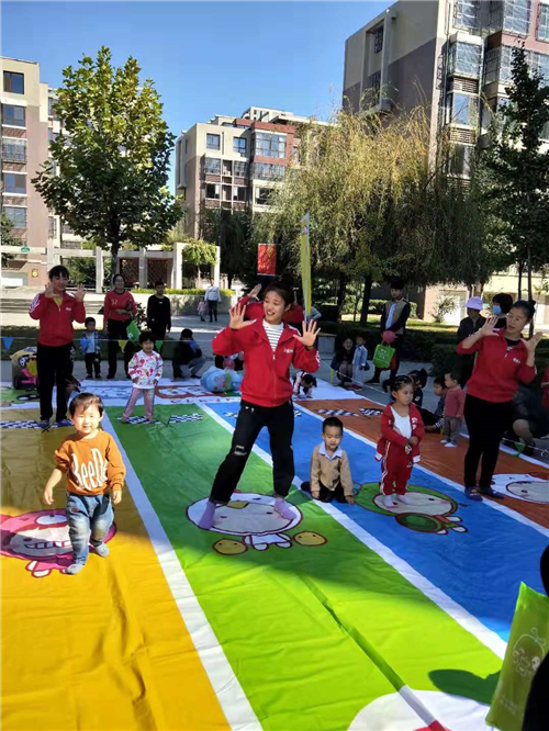 金秋十月，萌宝来袭！——蠡县物业举行金秋宝宝亲子运动会(图1)